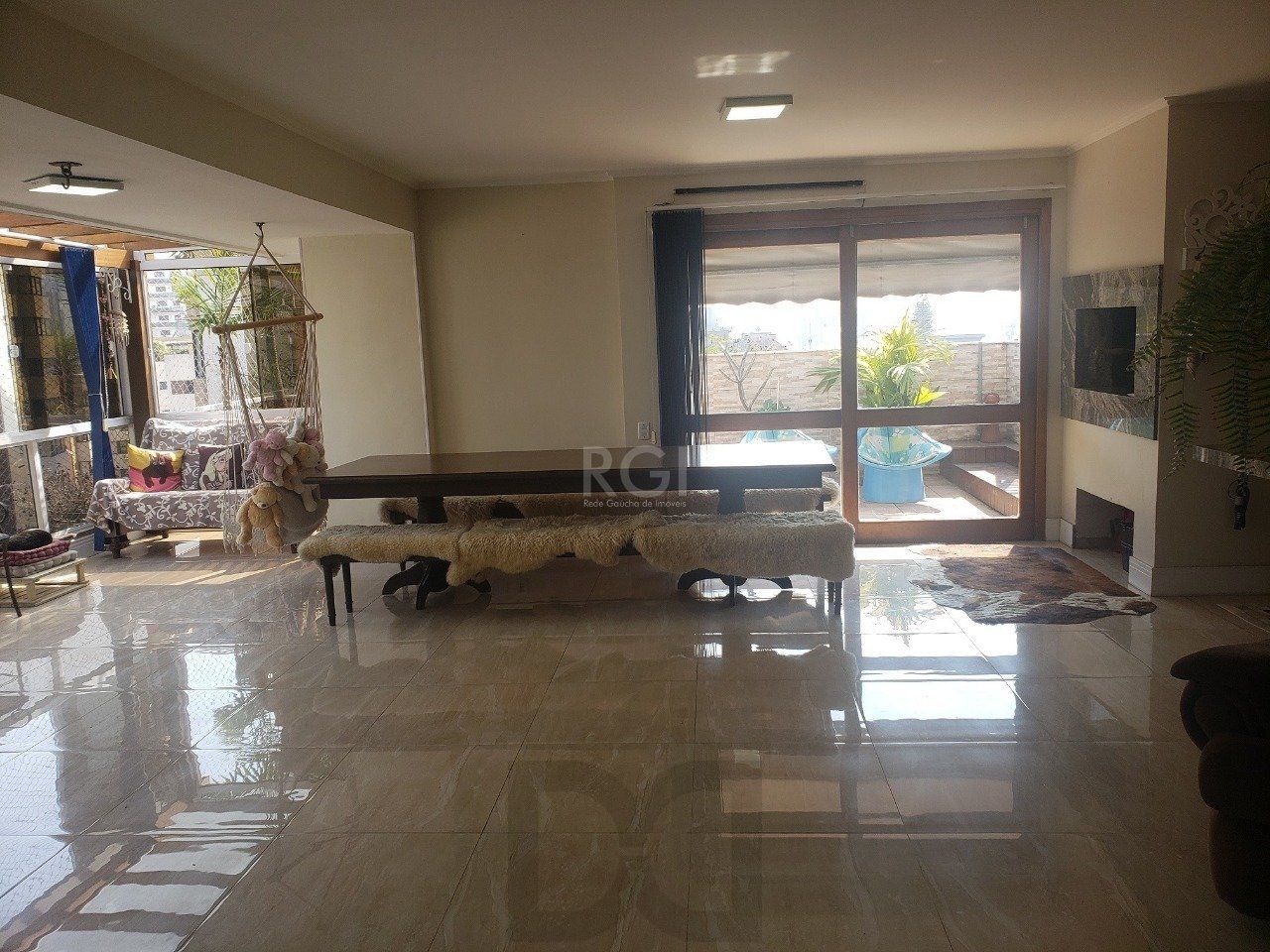 Cobertura para Venda - 296m², 3 dormitórios, sendo 1 suites, 3 vagas - Petrópolis — foto 10