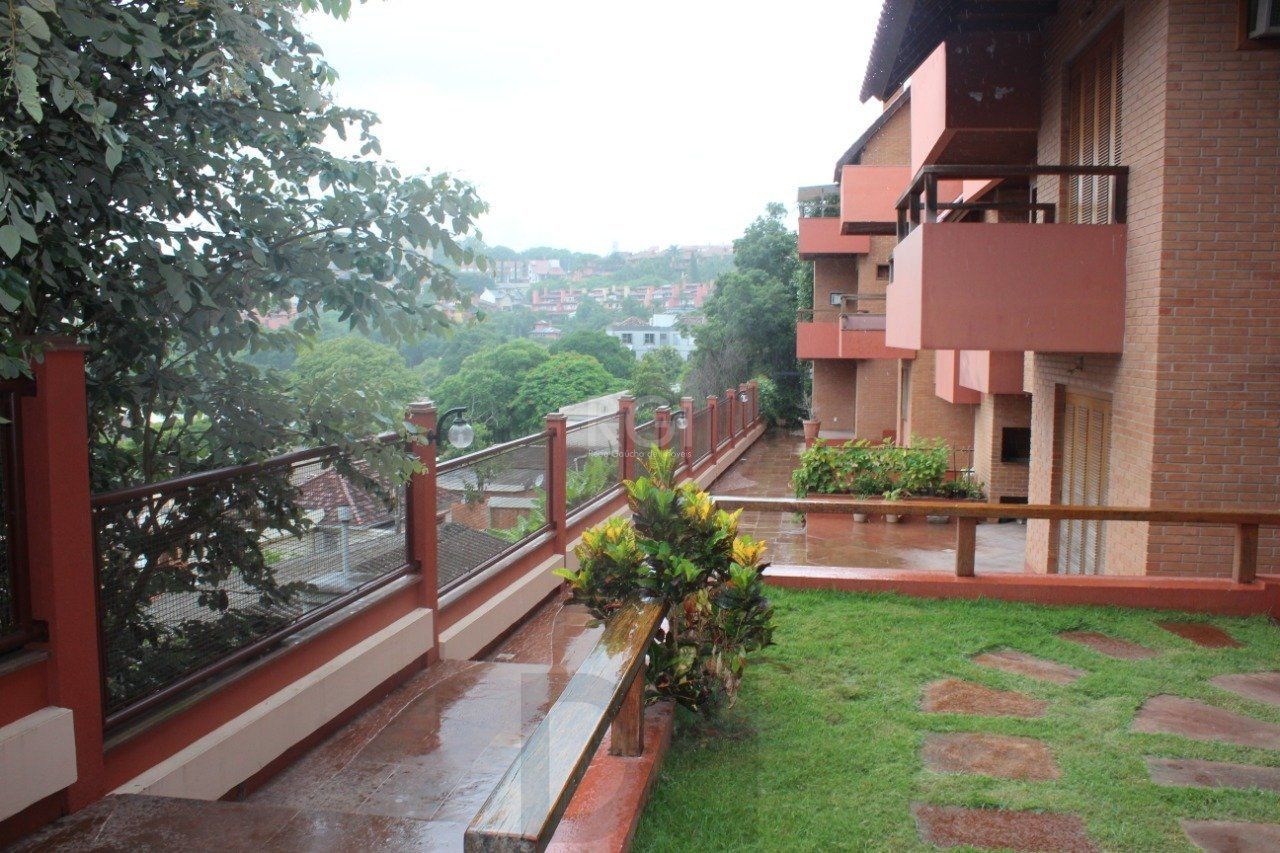 Casa Condominio para Venda - 379.23m², 4 dormitórios, sendo 1 suites, 2 vagas - Menino Deus — foto 2