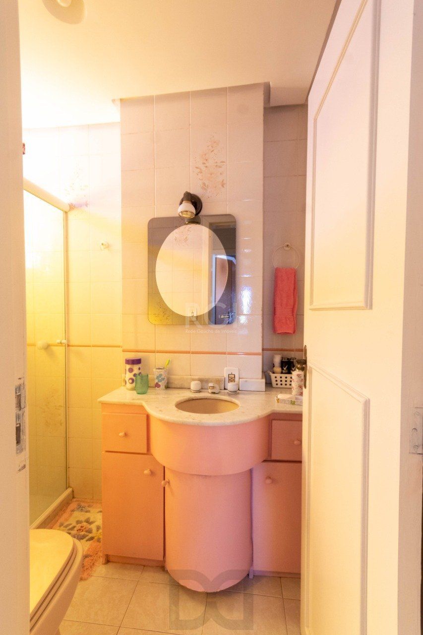 Casa para Venda - 250m², 3 dormitórios, sendo 2 suites, Partenon — foto 21