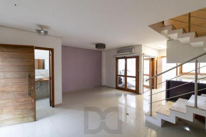 Casa à Venda - Hipica, 3 Quartos, 143 m² — foto 1