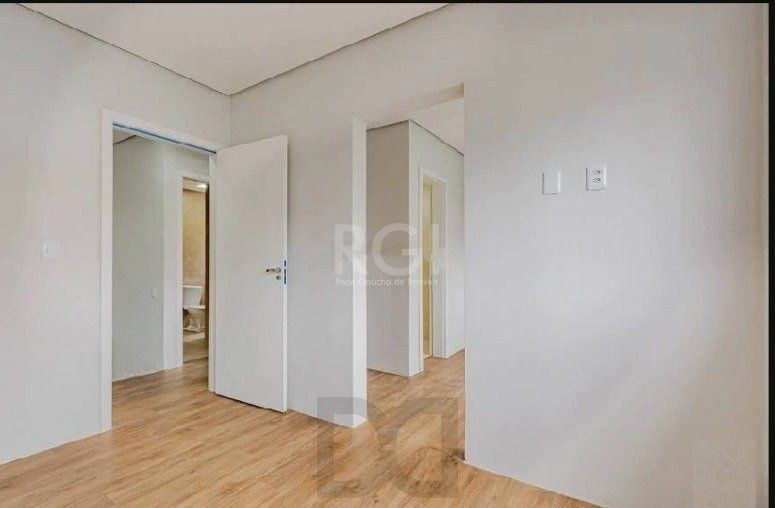 Casa para Venda - 220m², 3 dormitórios, sendo 2 suites, 2 vagas - Partenon — foto 13