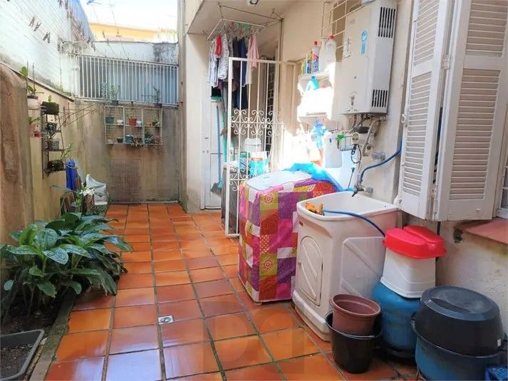 Apartamento a venda no Bairro Menino Deus / 3 Dormitórios — foto 8