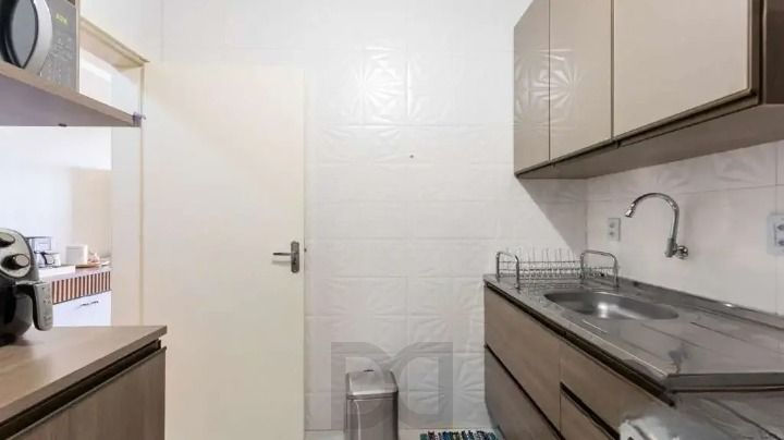 Apartamento 1 Dorm. semi mobiliado em frente da Santa Casa/ Porto Alegre — foto 6