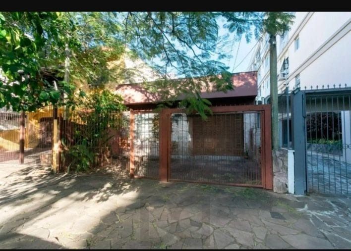 Casa a venda Bairro Petrópolis/ 3 Dormitórios 2 Vagas — foto 5