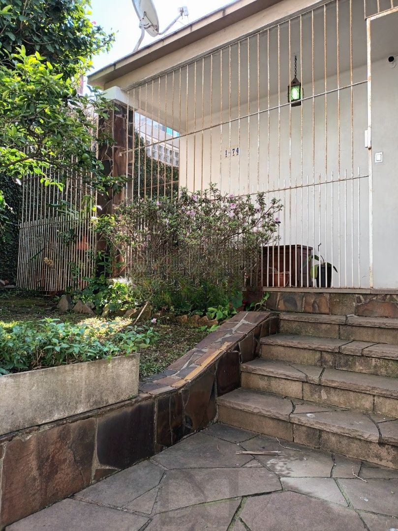 Casa a venda Bairro Higienópolis / 2 dorm / 2 vagas — foto 2