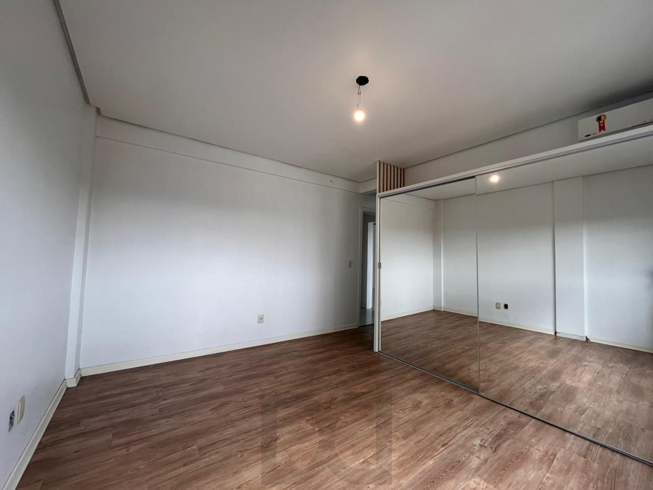 Excelente apartamento de 2 dormitórios com vaga dupla e depósito — foto 10