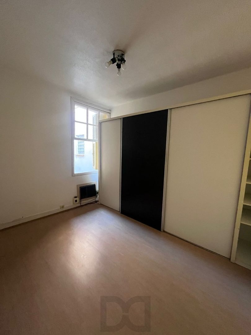 Apartamento a venda Bairro Floresta / 3 Dorm. — foto 2