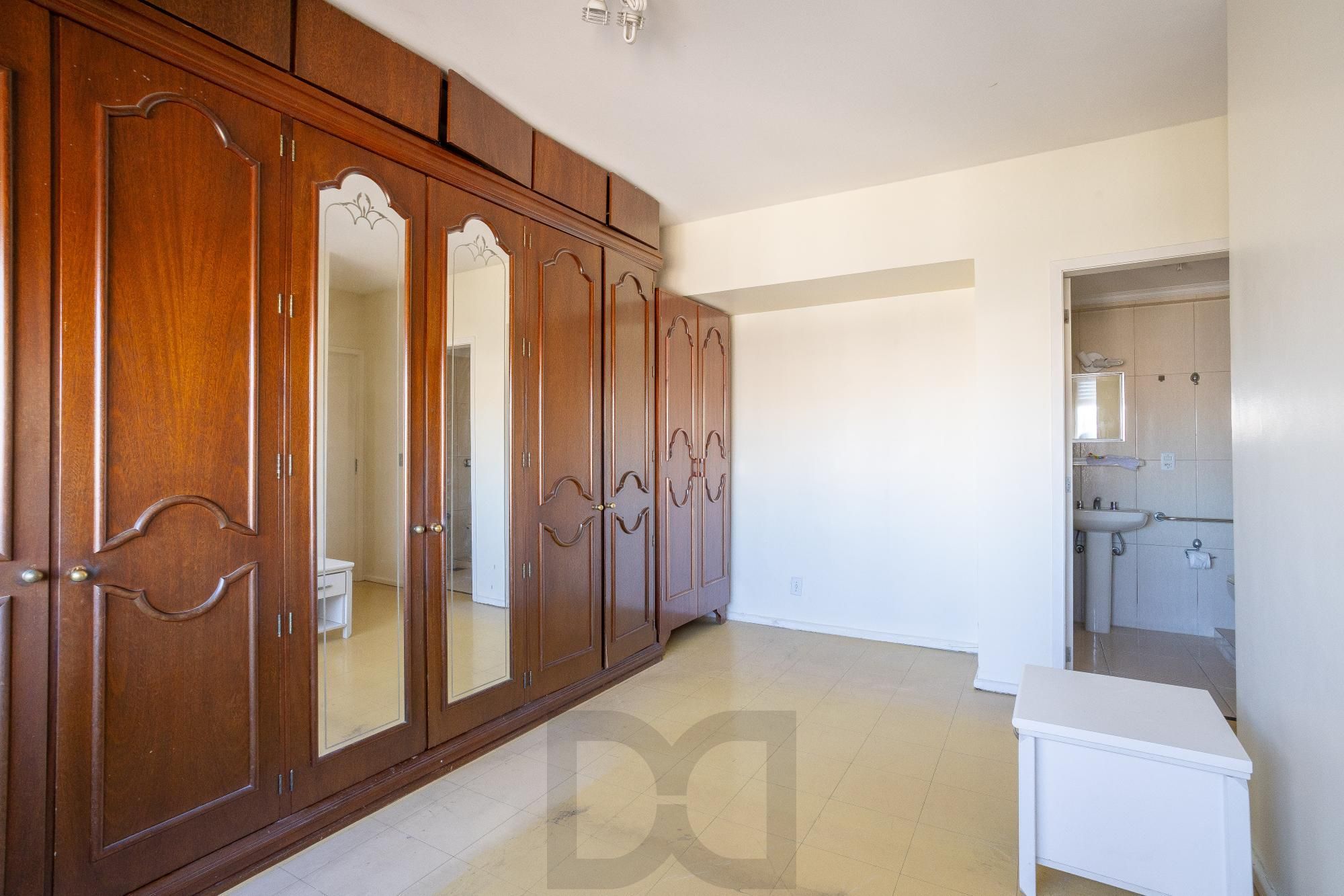 Apartamento de 2 dorm./ na Av. Independência, / Em frente ao Complexo Hospitalar Santa Casa e próximo à UFRGS. — foto 23