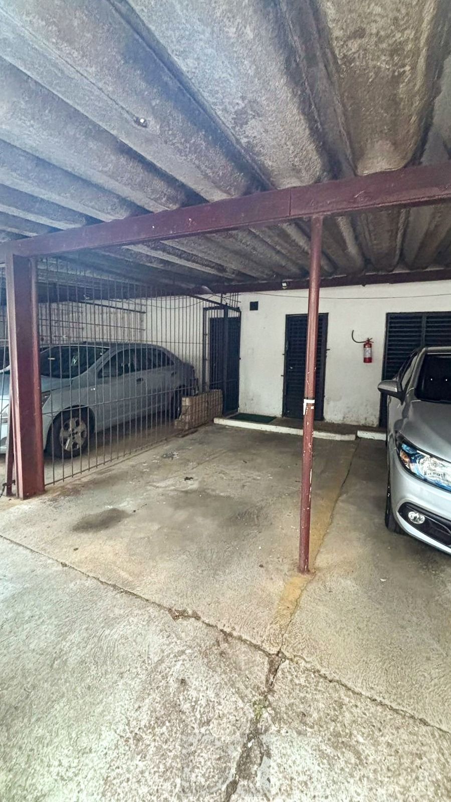 APARTAMENTO 2 DORMITÓRIOS COM VAGA NO JARDIM LEOPOLDINA EM PORTO ALEGRE — foto 2