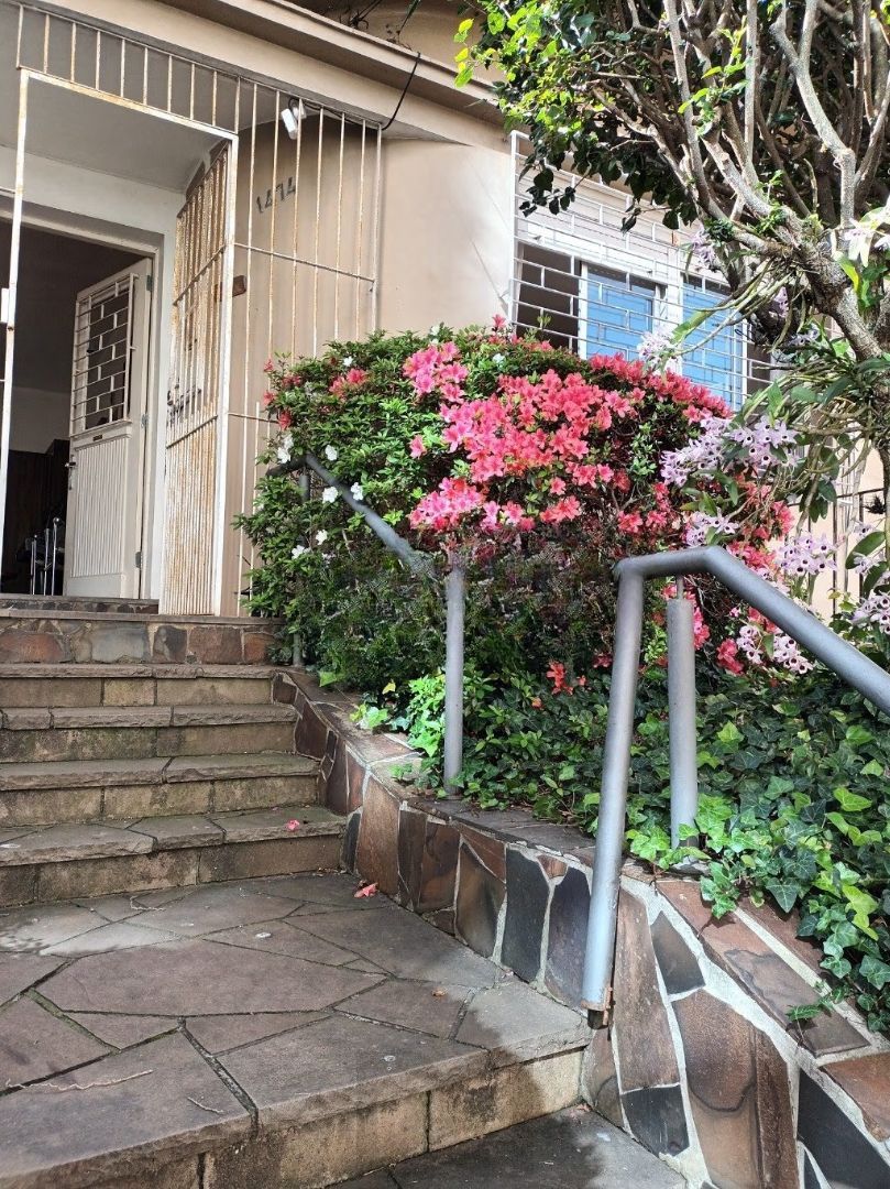 Casa a venda Bairro Higienópolis / 2 dorm / 2 vagas — foto 1