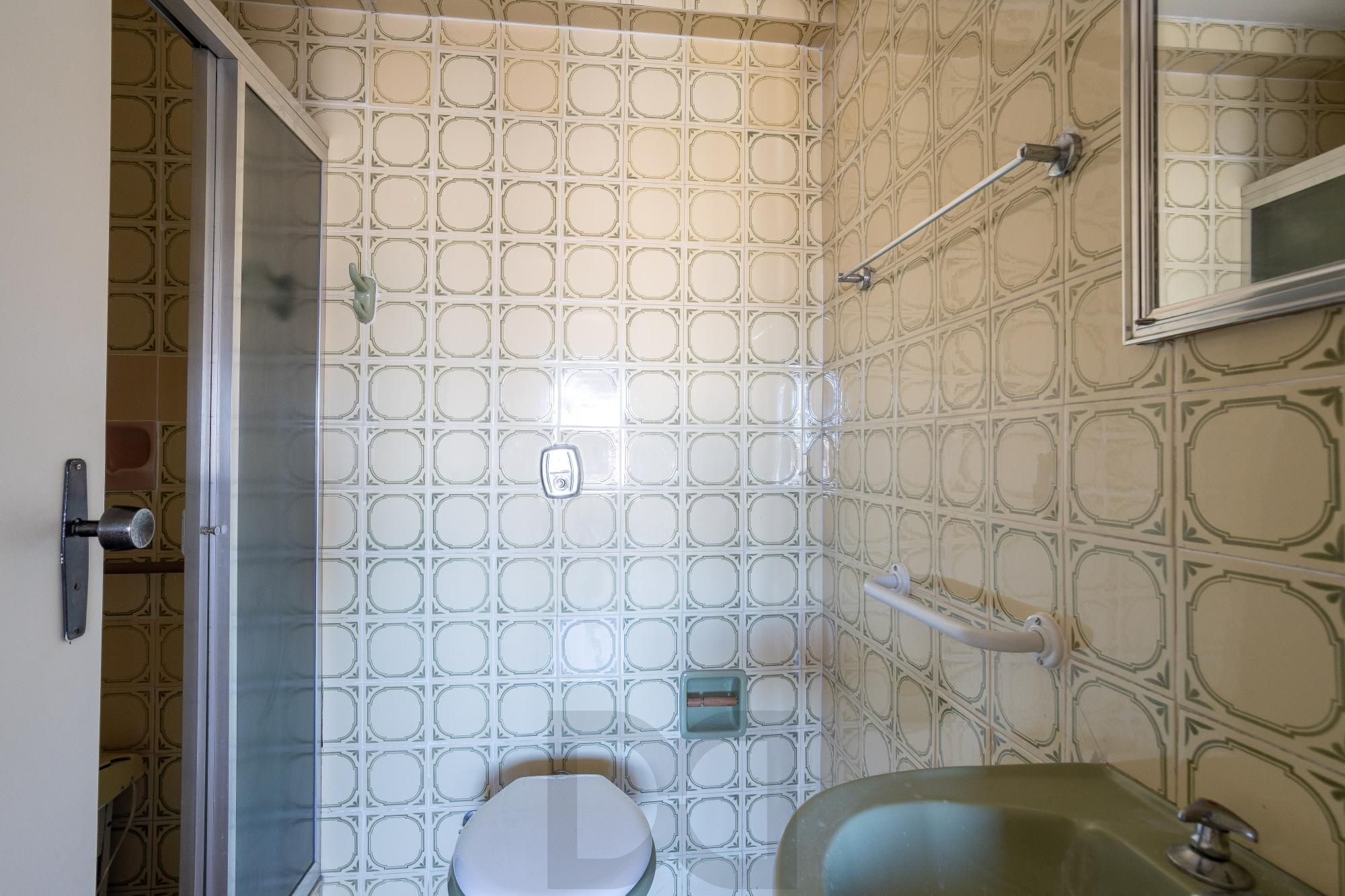 Apartamento de 2 dorm./ na Av. Independência, / Em frente ao Complexo Hospitalar Santa Casa e próximo à UFRGS. — foto 15