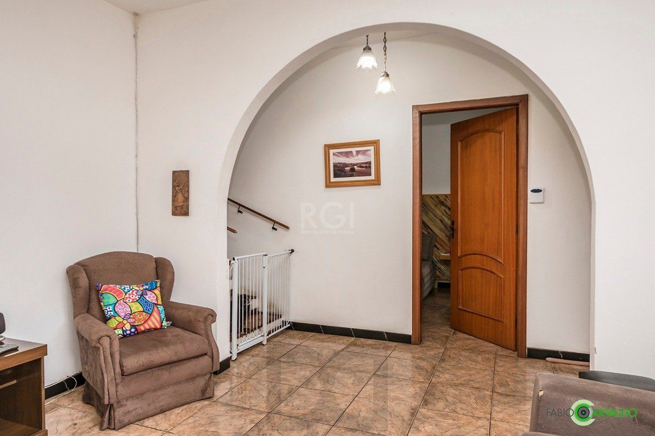 Casa para Venda - 168m², 3 dormitórios, sendo 1 suites, 3 vagas - Medianeira — foto 7
