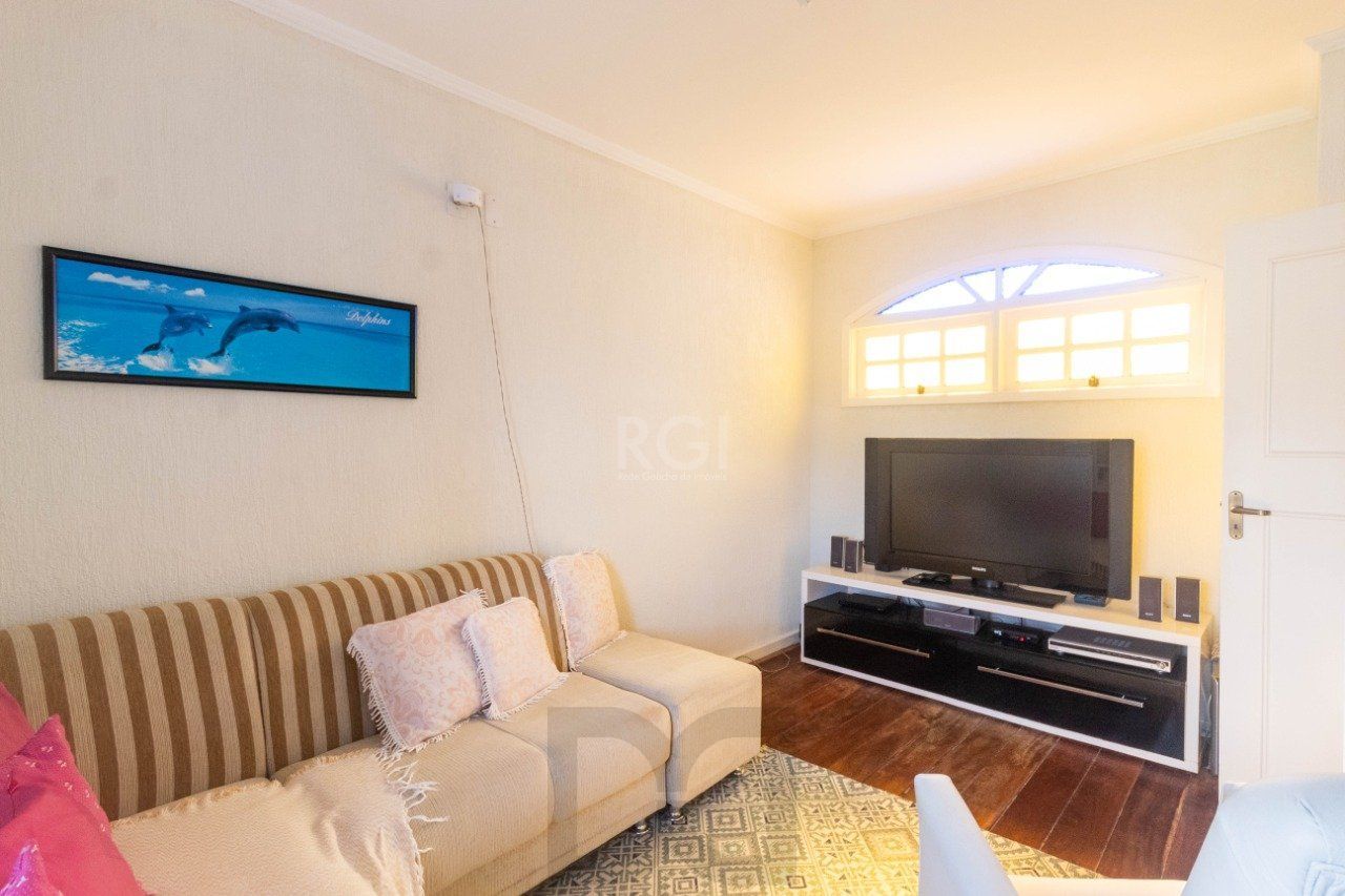 Casa para Venda - 250m², 3 dormitórios, sendo 2 suites, Partenon — foto 25