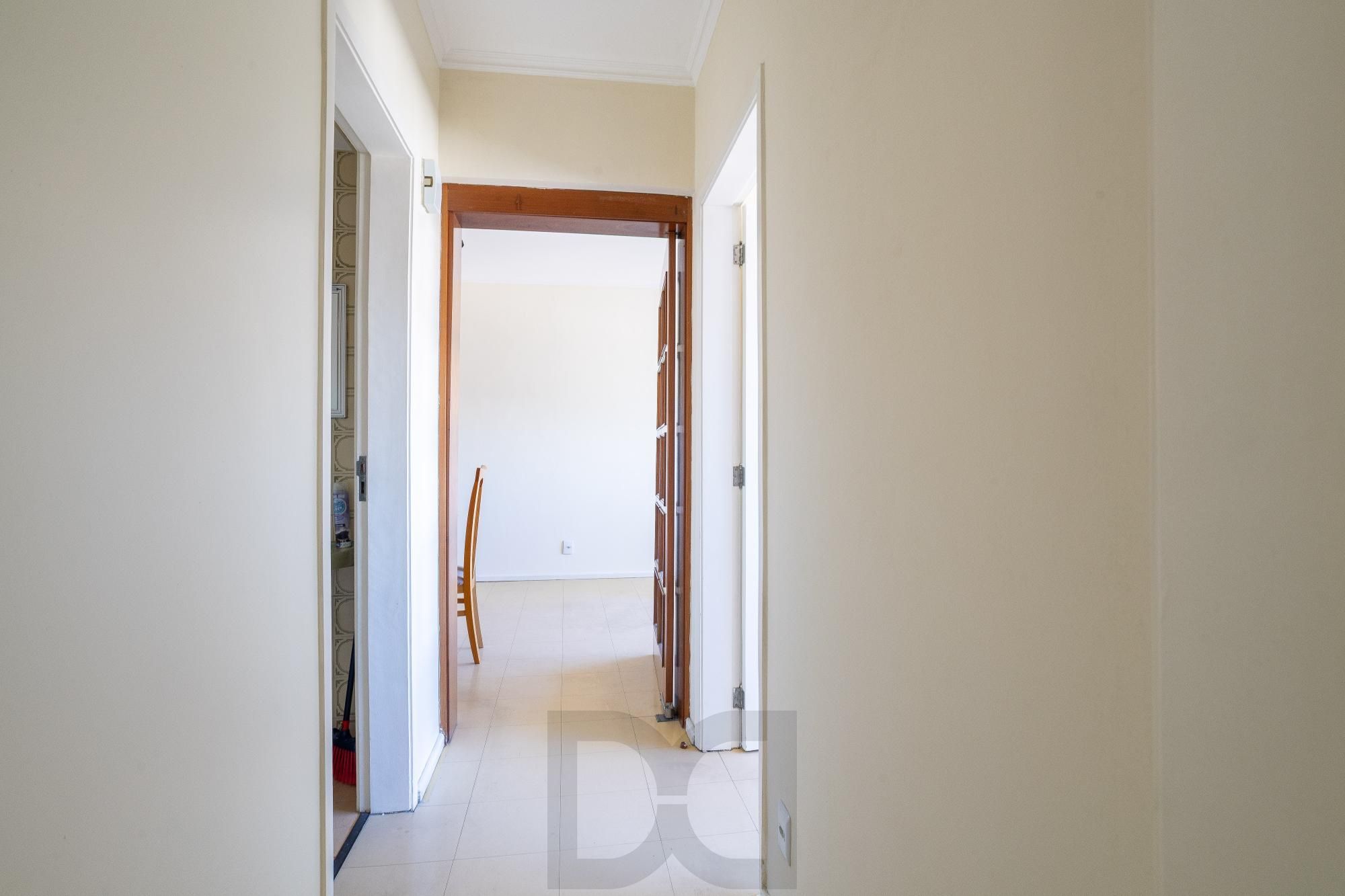 Apartamento de 2 dorm./ na Av. Independência, / Em frente ao Complexo Hospitalar Santa Casa e próximo à UFRGS. — foto 18