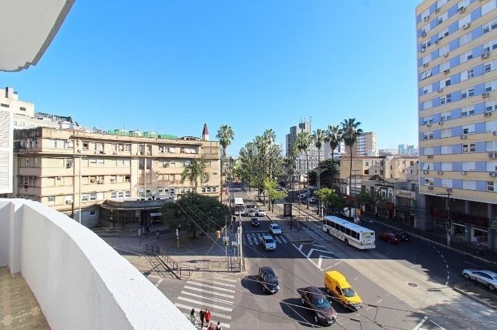 Apartamento 102m² 3 Dormitórios na avenida Venancio Aires/ Próximo hospital Clinicas e Brik da Redenção — foto 4