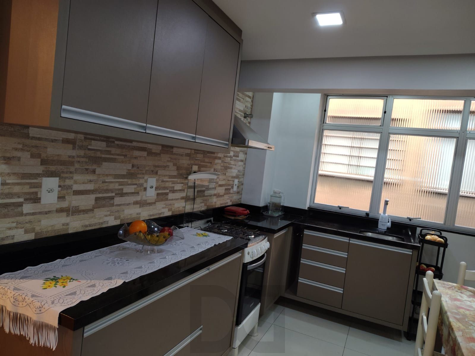 Apartamento Espaçoso no Centro Histórico com Móveis Sob Medida — foto 5