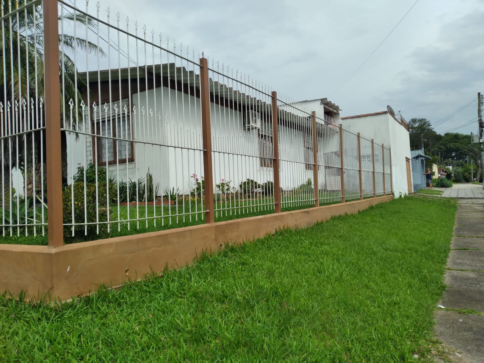 Casa de esquina 4 Dormitórios (2 suítes) no Jardim Leopoldina! — foto 2
