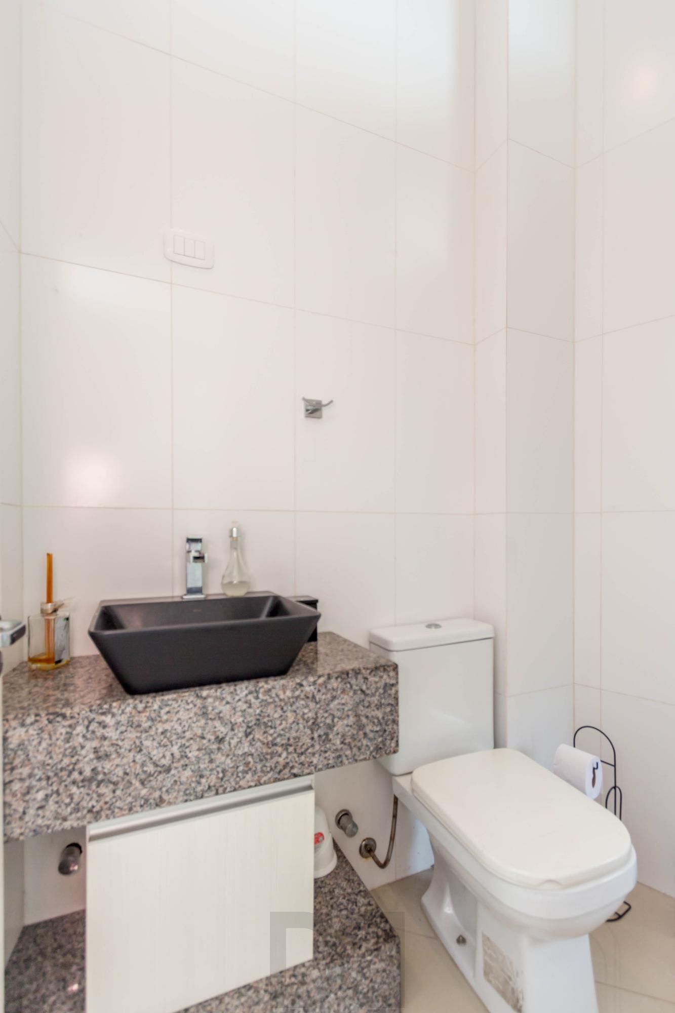 Casa Alto Padrão 3 dormitórios, 2 suítes, 4 banheiros, 4 vagas/box, Bairro Santo Antonio em Porto Alegre RS — foto 22