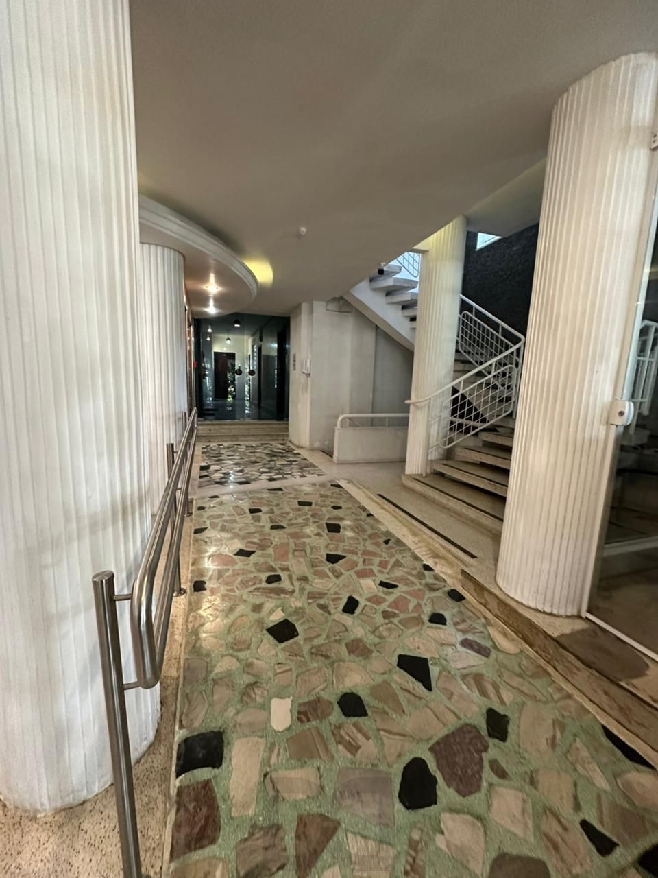 Apartamento 2 dormitórios a venda no Bairro Moinhos de Vento em Porto Alegre RS — foto 35