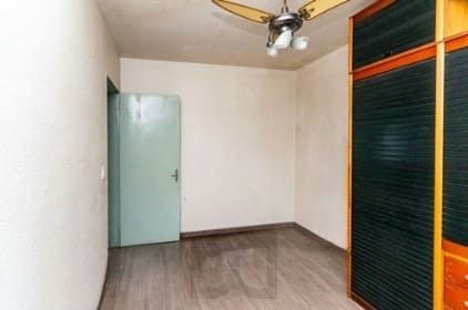 Apartamento 2 quartos, piso laminado, garagem coberta, próximo á UNIRRITER e 4 quadras Protásio Alves. — foto 12