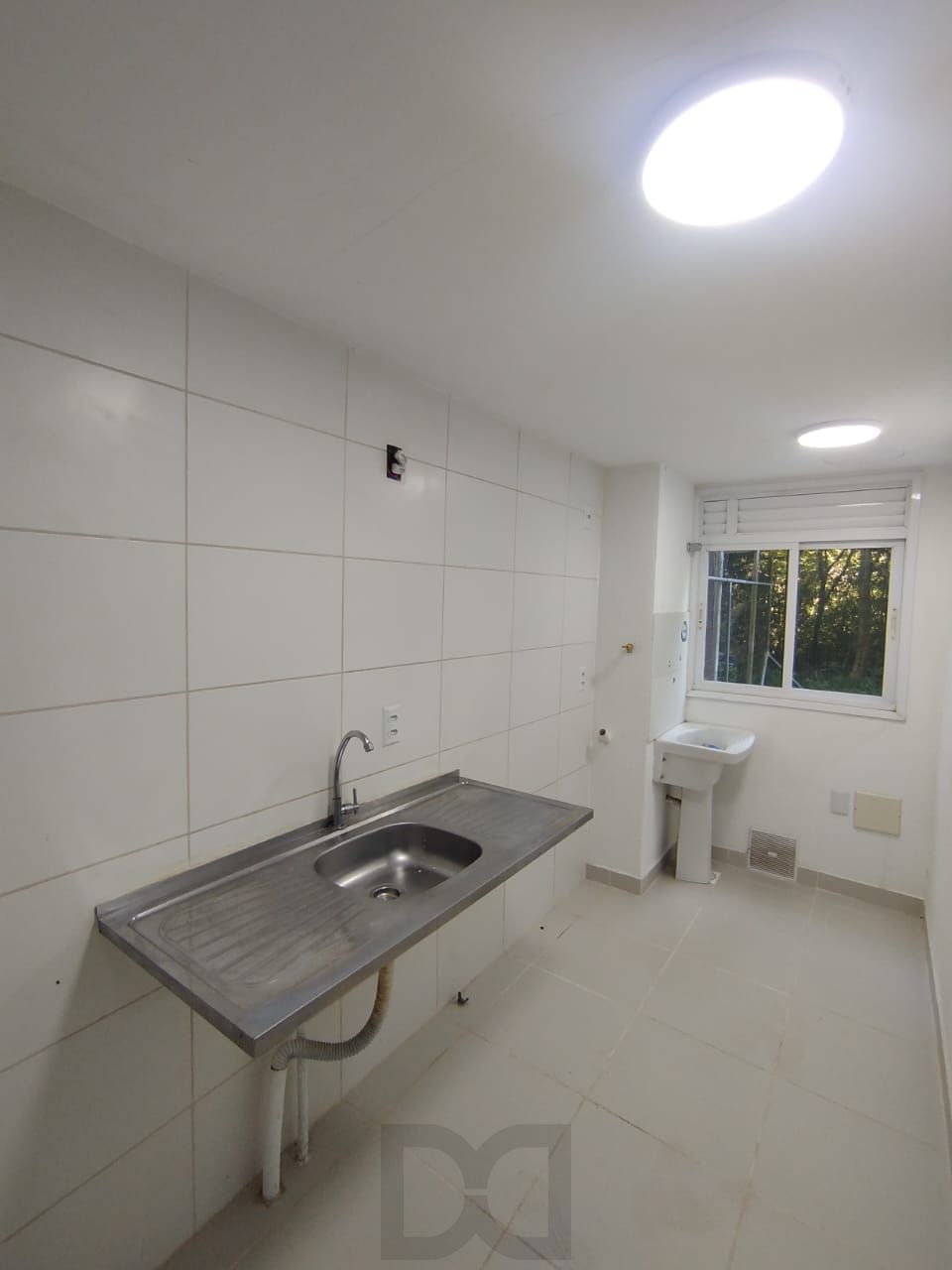 Um pedacinho do interior dentro de Porto Alegre - 2dorm com Pátio Gigante — foto 9