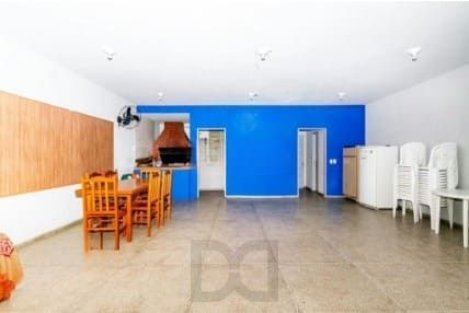 Apartamento 2 quartos, piso laminado, garagem coberta, próximo á UNIRRITER e 4 quadras Protásio Alves. — foto 20