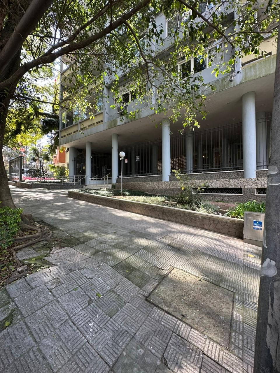 Apartamento 2 dormitórios a venda no Bairro Moinhos de Vento em Porto Alegre RS — foto 25