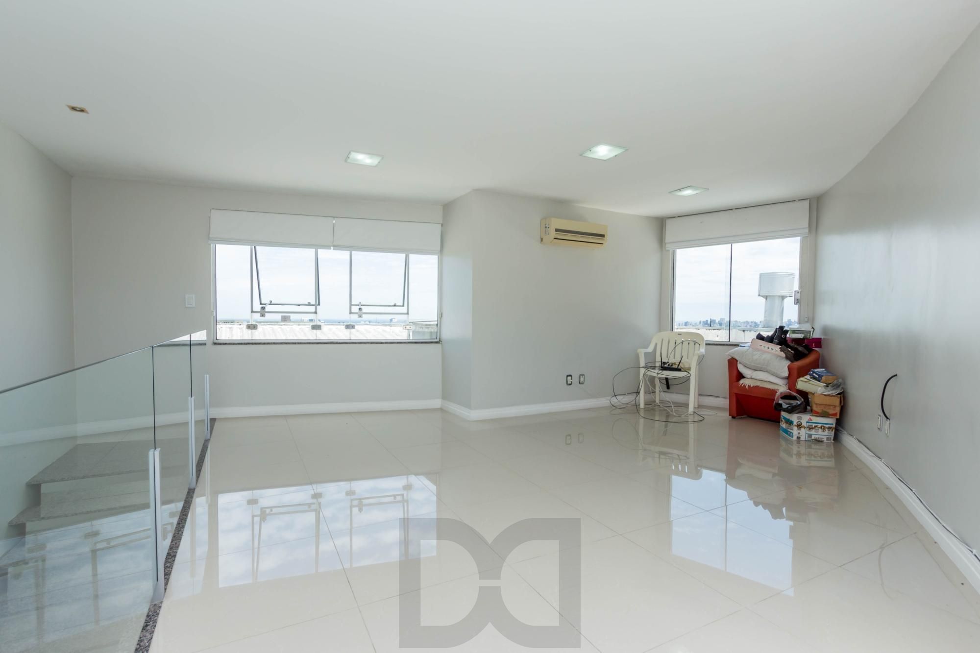 Casa Alto Padrão 3 dormitórios, 2 suítes, 4 banheiros, 4 vagas/box, Bairro Santo Antonio em Porto Alegre RS — foto 35