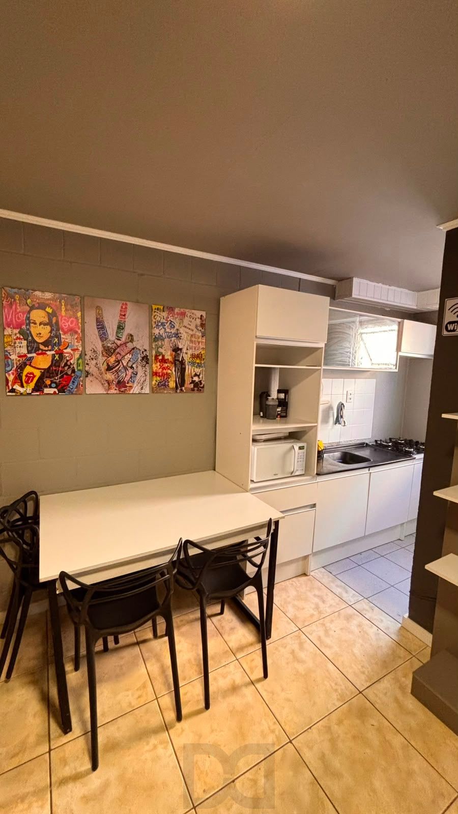 Apartamento com 2 dormitórios, estacionamento rotativo e ótima localização — foto 4