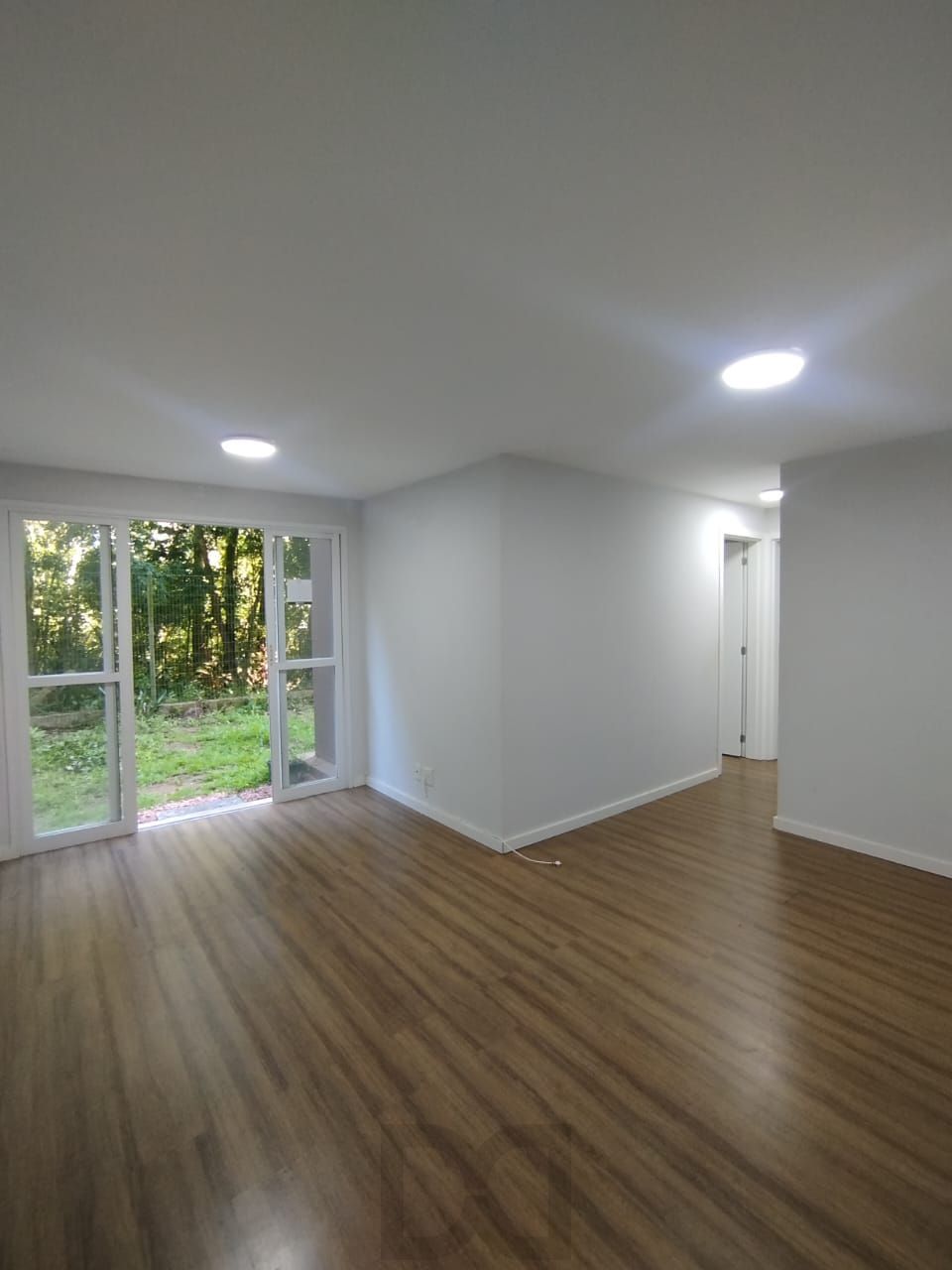 Um pedacinho do interior dentro de Porto Alegre - 2dorm com Pátio Gigante — foto 2