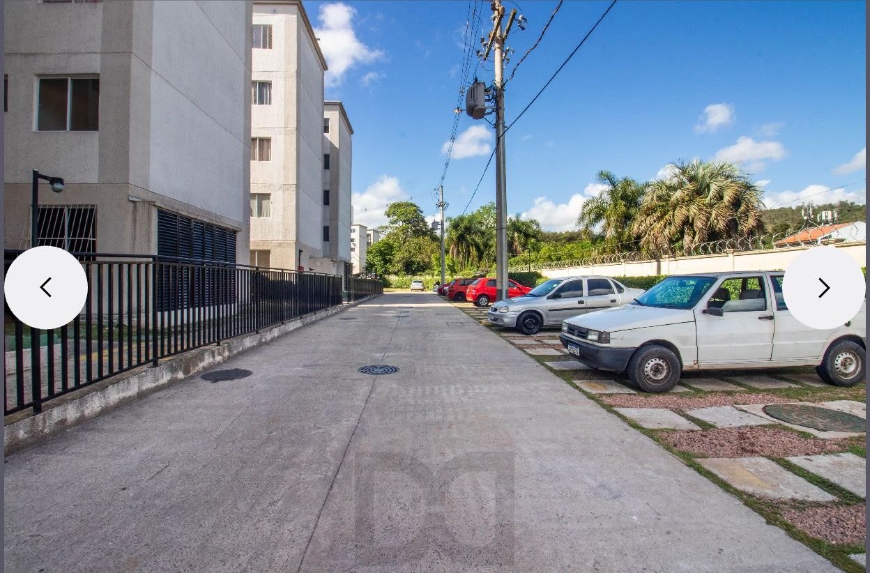 Apartamento Reformado com 2 Dormitórios e Excelente Localização — foto 15