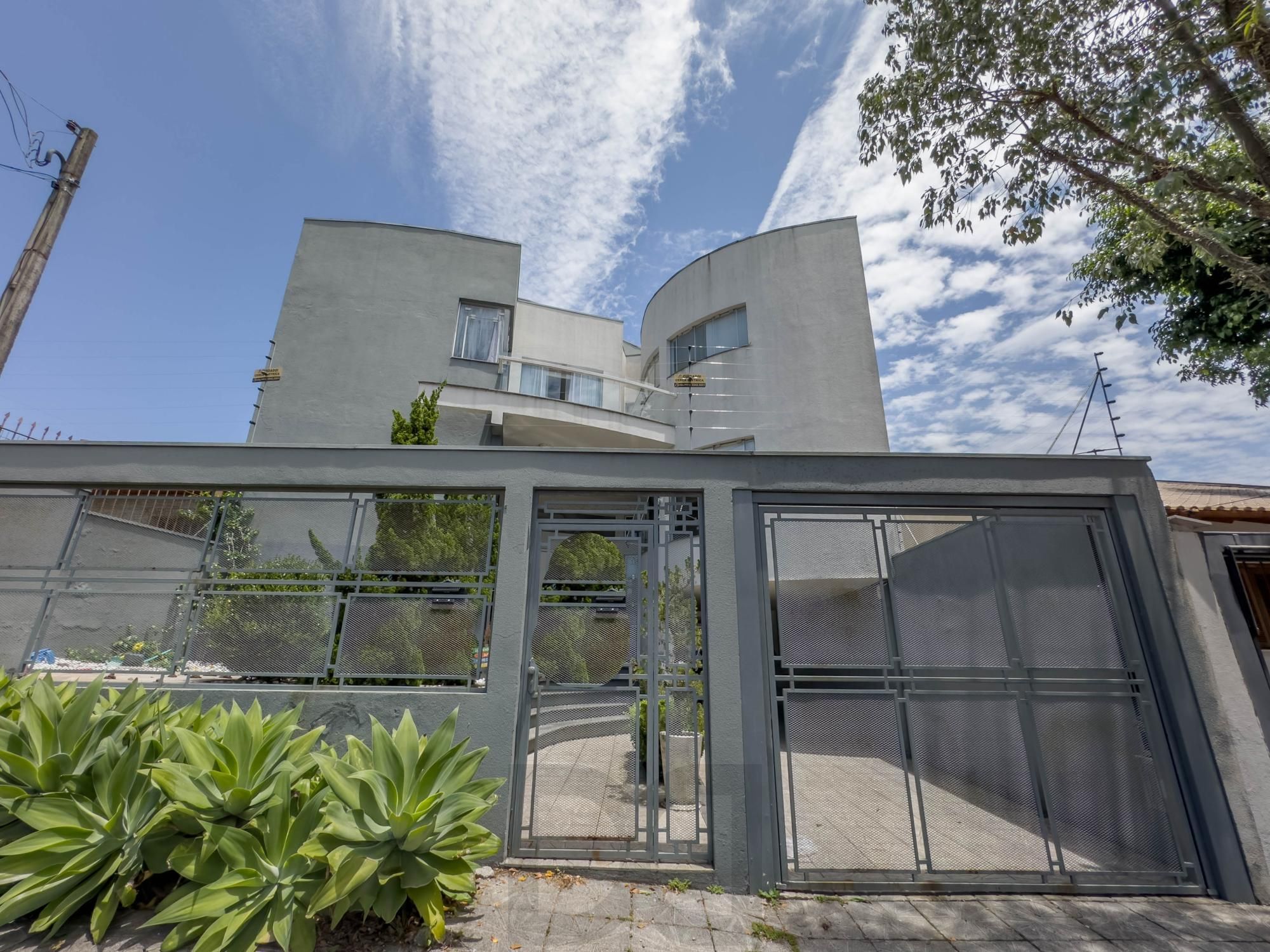 Casa Alto Padrão 3 dormitórios, 2 suítes, 4 banheiros, 4 vagas/box, Bairro Santo Antonio em Porto Alegre RS — foto 57