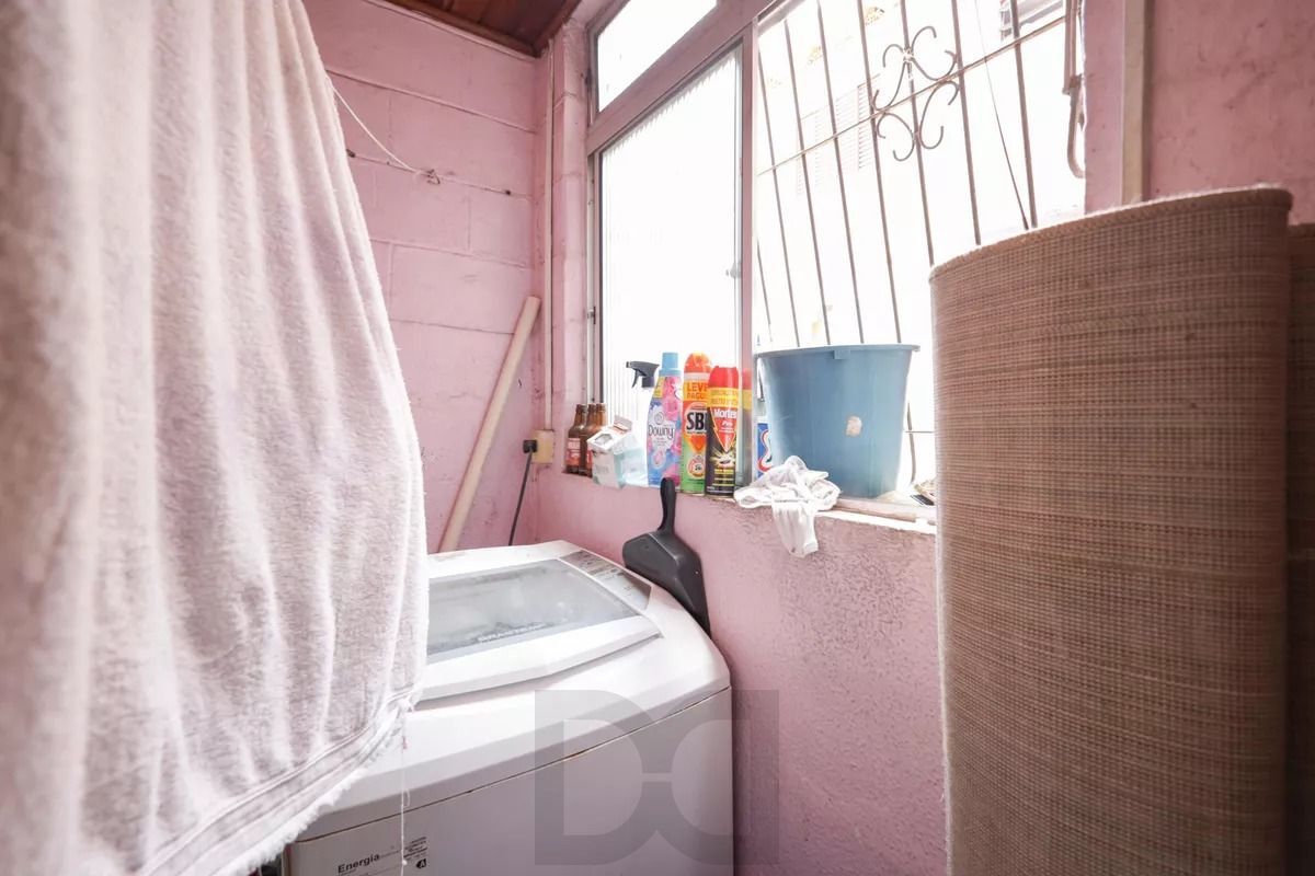Apartamento 2 Dormitórios com Garagem em Localização Estratégica – 46,226 m² — foto 22
