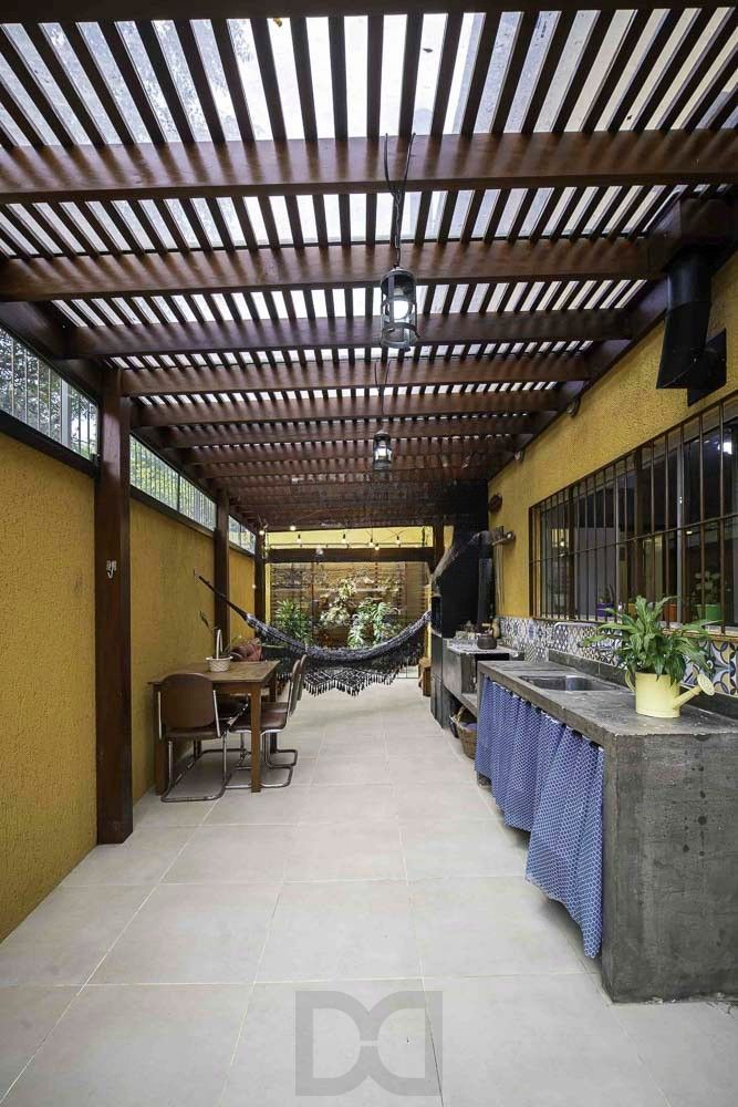 Casa com 02 pavimentos, 03 dormitórios, Bairro Intercap, Porto Alegre, Rio Grande do Sul — foto 2