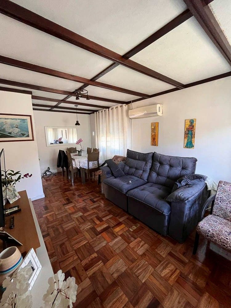 Casa de esquina, Bairro Parque dos Maias, Porto Alegre, Rio Grande do Sul — foto 13