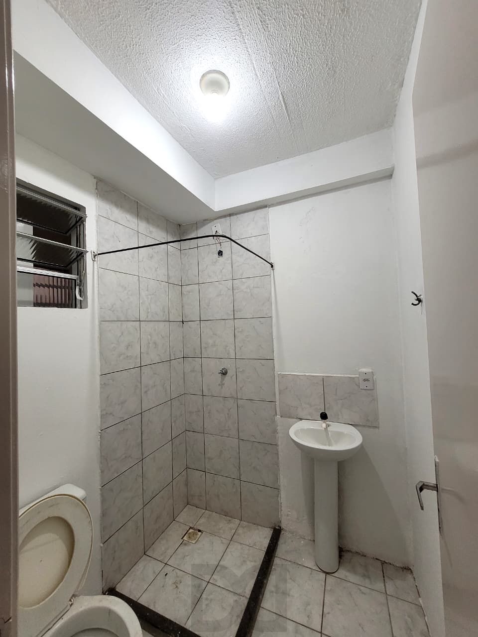 Oportunidade Imperdível em Porto Alegre! Seu Novo Lar Espera por Você! — foto 21