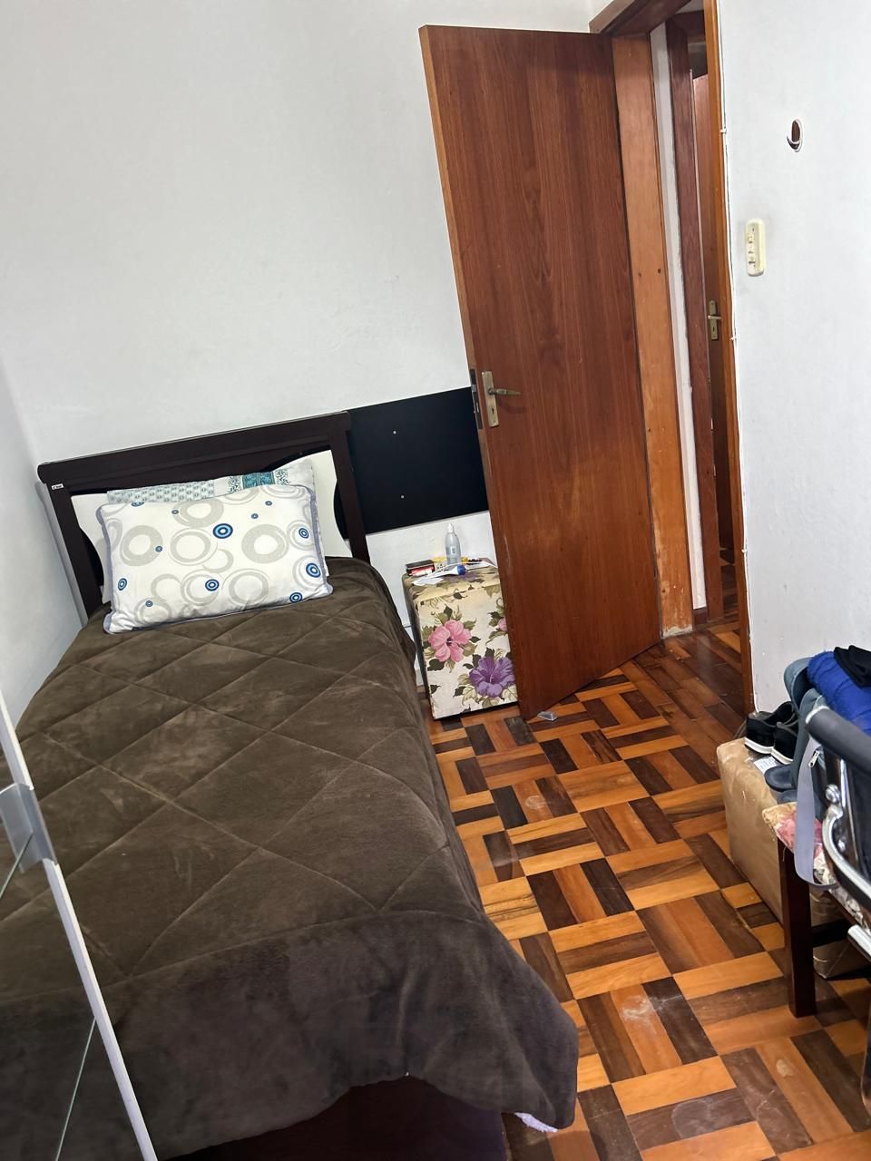 Apartamento desocupado e pronto para morar, 03 dormitórios, bairro IAPI — foto 5