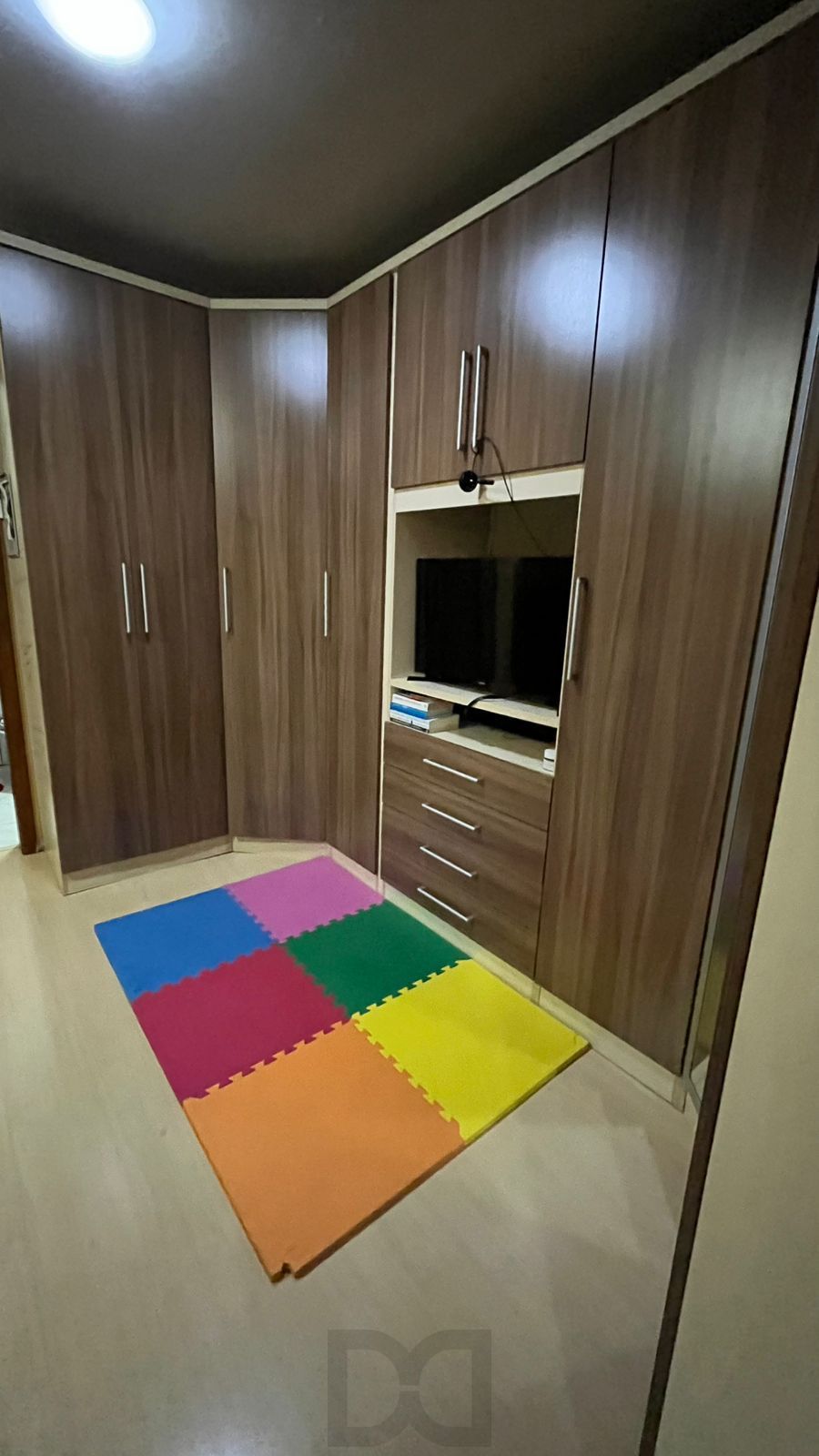 Sobrado Imponente com 4 Andares e 230m² – Garden Privativo e Lareira | R$ 1.480.000 — foto 19