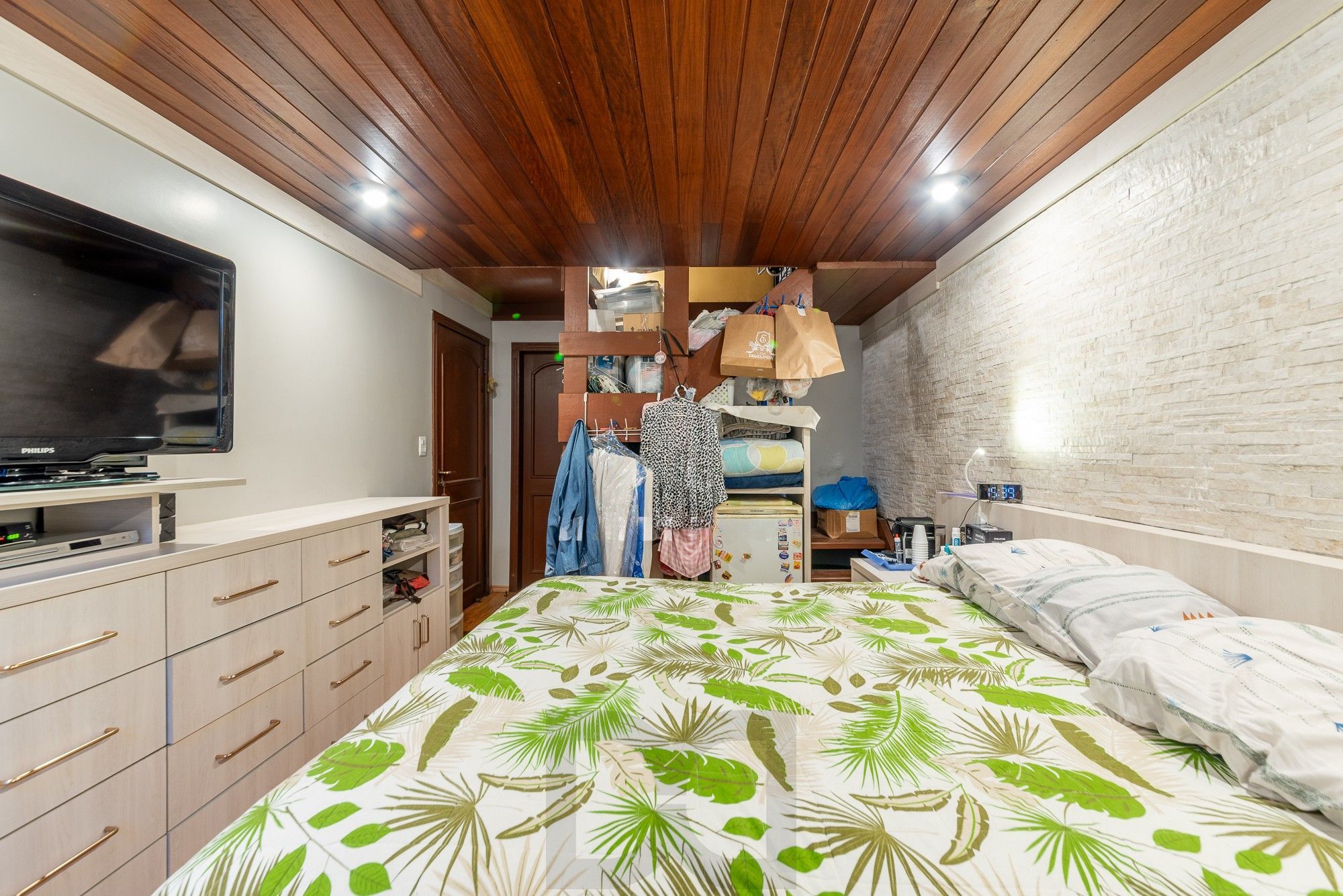 Casa semimobiliada com 385m², 3 suítes, piscina e espaço gourmet na Chácara das Pedras — foto 28