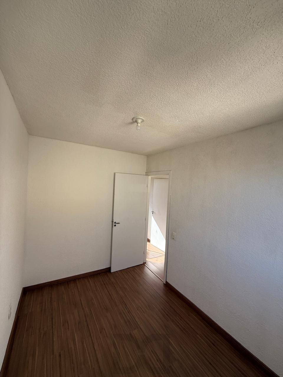 Excelente apartamento reformado, com 2 dormitórios, Vila São Borja, Porto Alegre/RS — foto 2