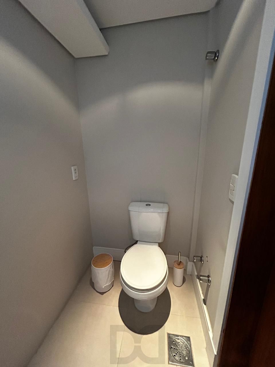 Amplo Apartamento de 183m² na Anita Garibaldi com 2 Vagas, Depósito e Projeto para Cobertura — foto 2