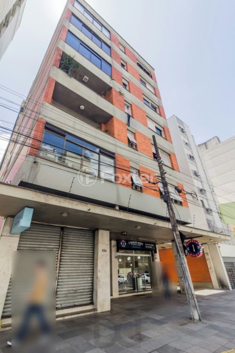 APTO COM 4 DORMITÓRIOS - AVENIDA INDEPENDÊNCIA - SALAR — foto 1