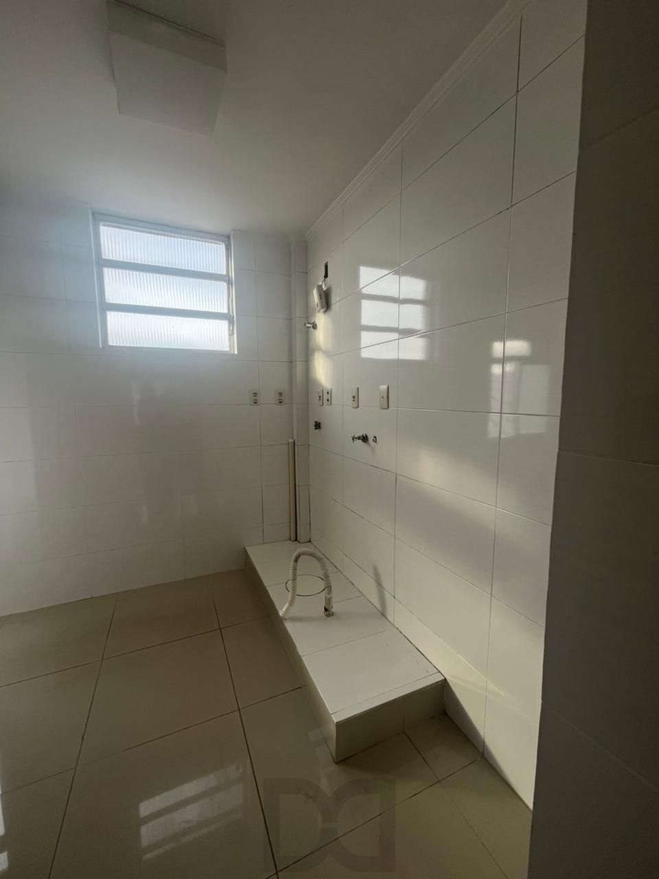 Apartamento 2 Dormitórios Reformado | 44,33m² Privativos | Ótima Localização — foto 7