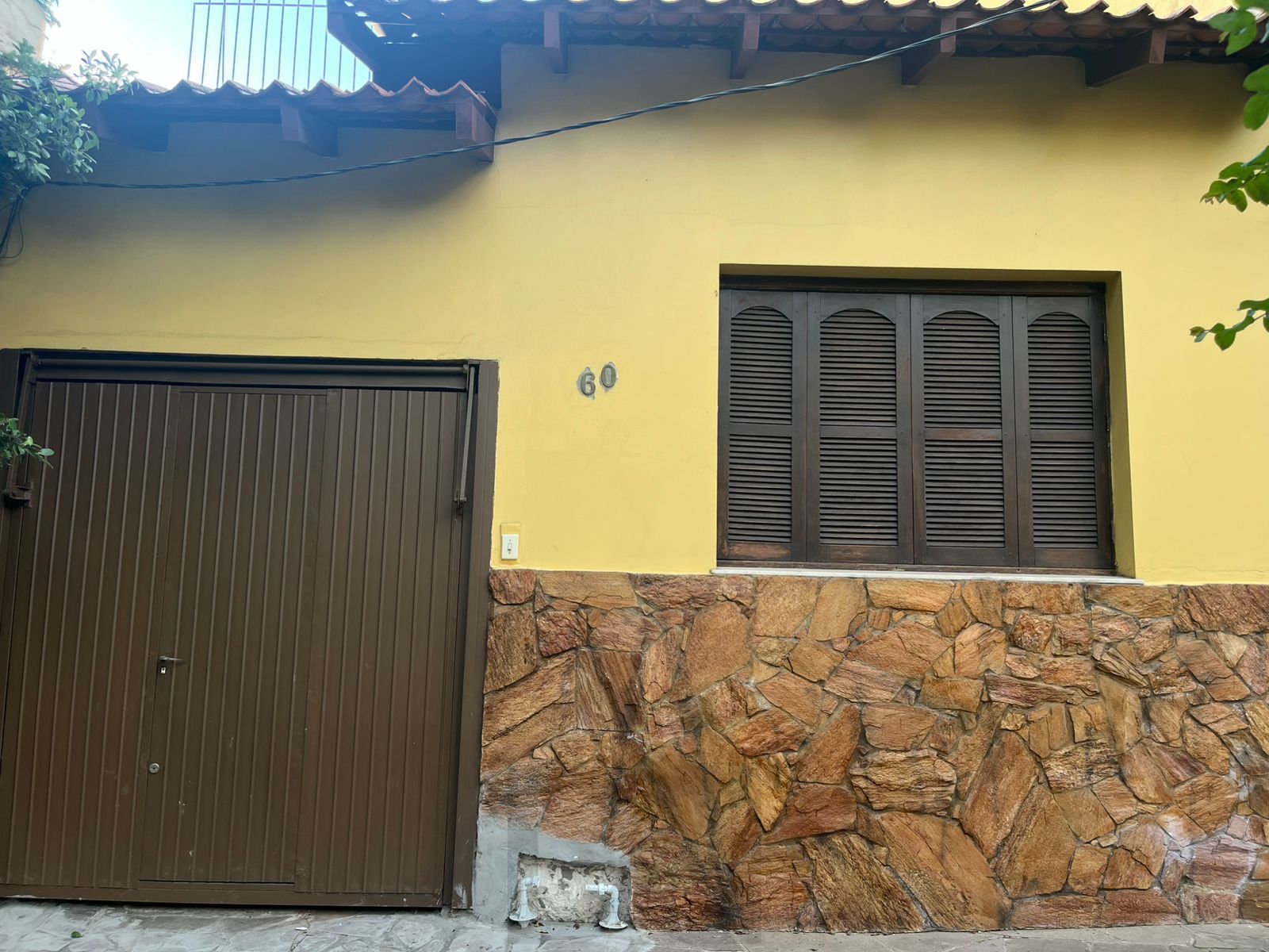 Casa ampla com potencial residencial e comercial | 220m² | Porto Alegre, Rio Grande do Sul — foto 3