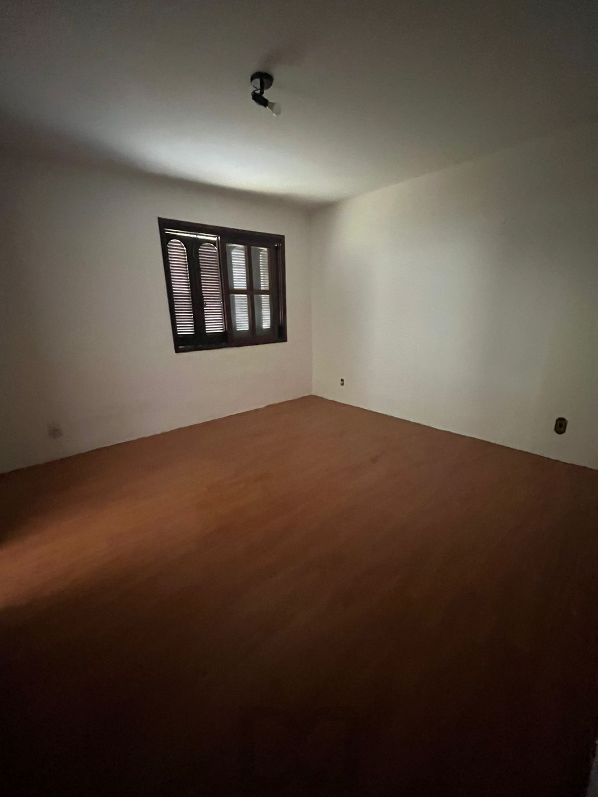 Casa ampla com potencial residencial e comercial | 220m² | Porto Alegre, Rio Grande do Sul — foto 37