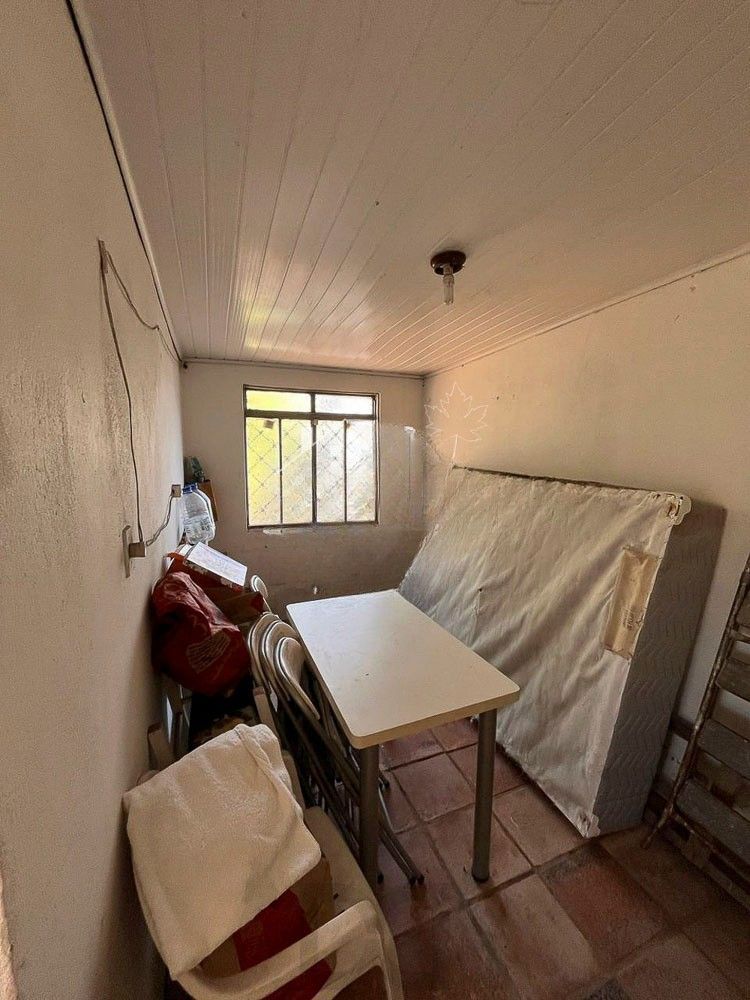 Casa de esquina, Bairro Parque dos Maias, Porto Alegre, Rio Grande do Sul — foto 2