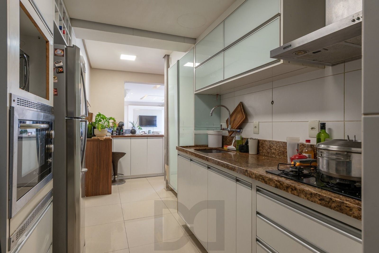 Apartamento 3 Dormitórios com 112m² Privativos no Absolute, a Um Passo da Praia — foto 16