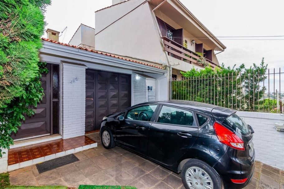 Casa em ótima localização, com 201m², Bairro Medianeira, Porto Alegre/RS — foto 13