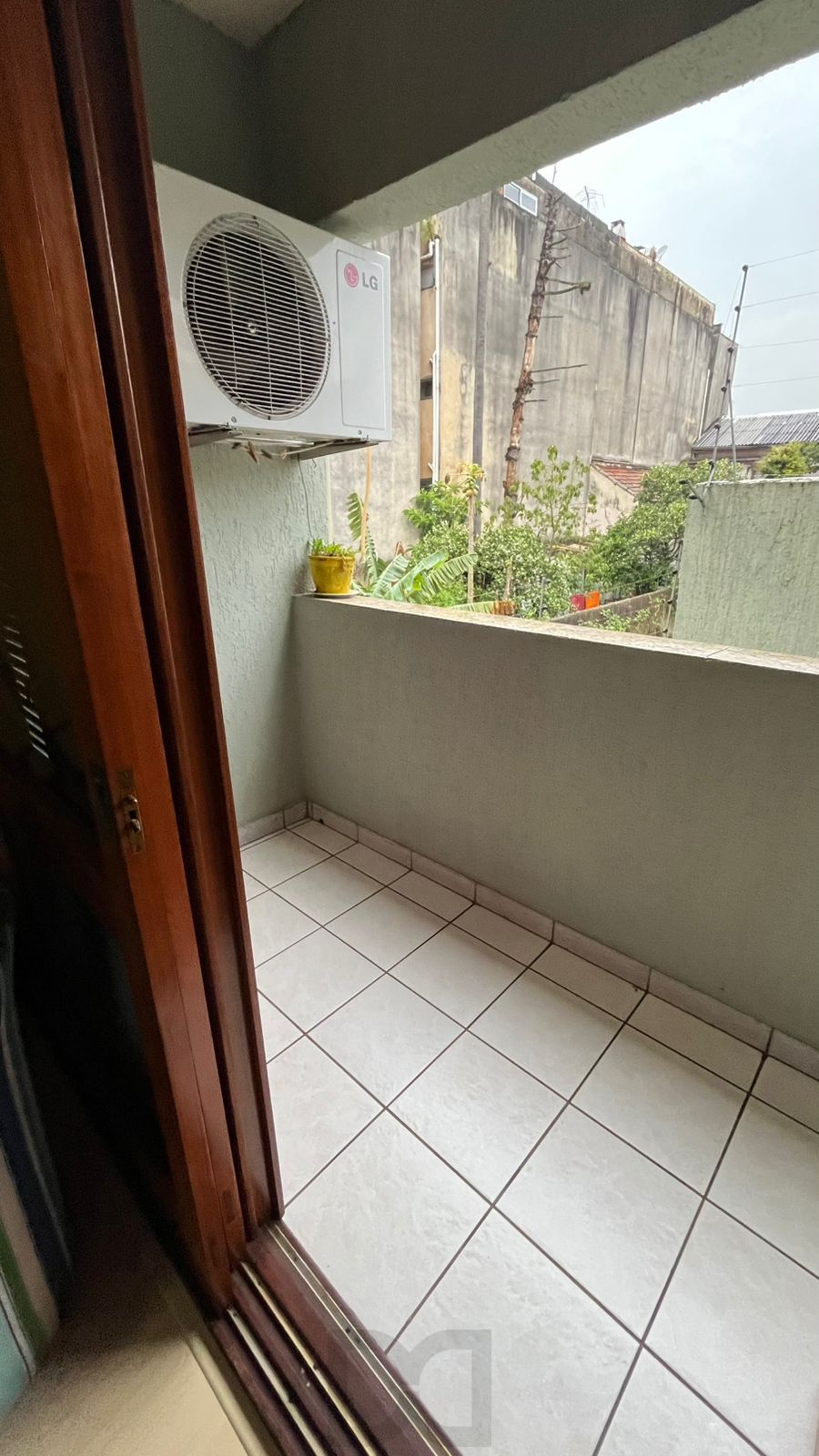 Sobrado Imponente com 4 Andares e 230m² – Garden Privativo e Lareira | R$ 1.480.000 — foto 17