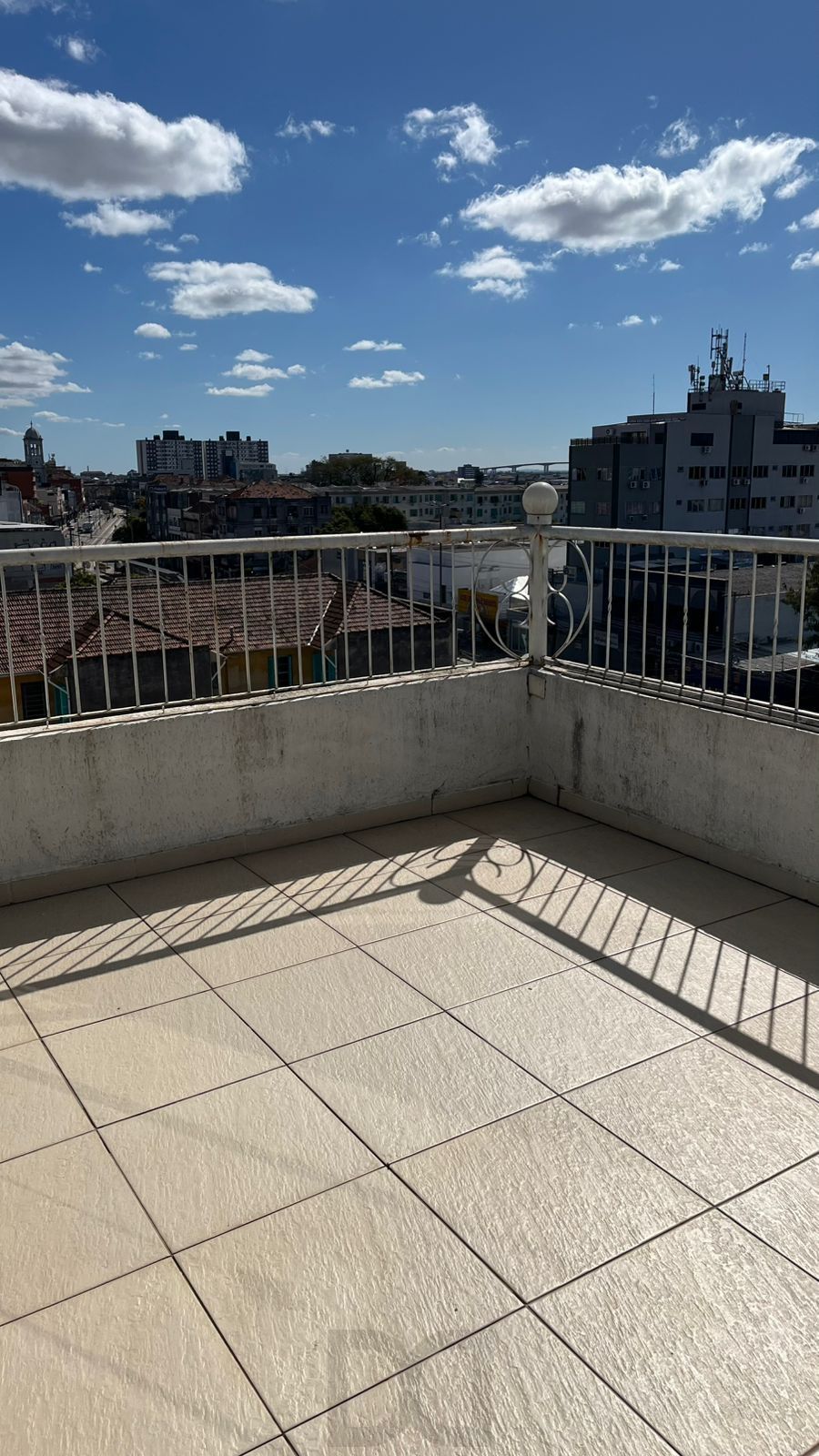 Cobertura com 03 dormitórios, Bairro Passo da Areia, Porto Alegre/RS — foto 16